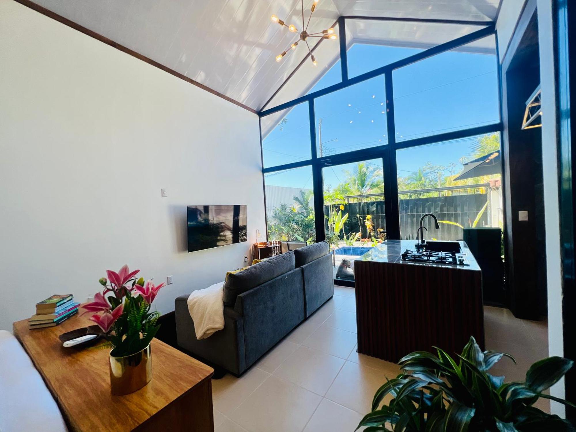 Guest house Pura Vida 3*